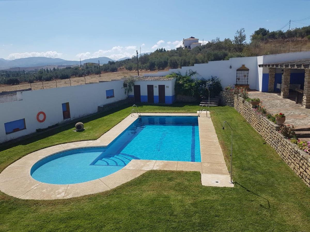Cortijo Laguna Espejo Ronda Exterior foto